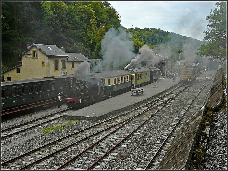 bersicht auf den frheren Industriebahnhof Fond de Gras, wo heute die Museumsbahn  Train 1900  dampft. 13.09.09 (Jeanny)