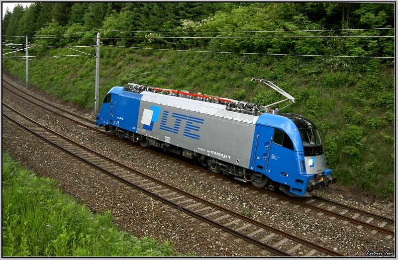 berstellfahrt der neuen LTE Lok 1216 910 von Graz nach Villach.
Zeltweg 8.6.2008
