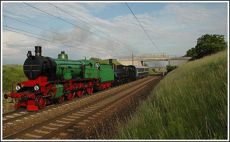 berstellung der beiden ungarischen Lokomotiven 109.109 und 204 von Hegyshalom nach Strasshof als LP 32168 kurz nach Gramatneusiedl.