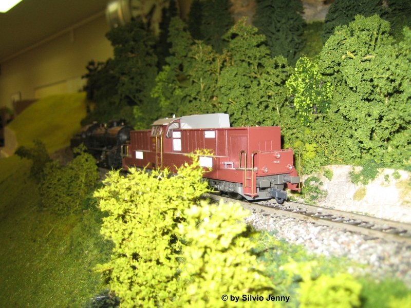 Um die Ce 5/6 ''Elephant'' ins Depot bringen zu knnen, war der Vorspann durch eine Am 6/6 ntig. Da das Elefanten-Modell nur ein motorloser Dummy ist.