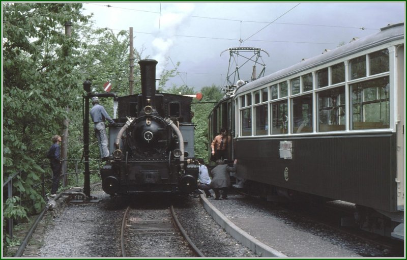 Umfahren und Wasser fassen in Chamby. (Archiv 05/77)
