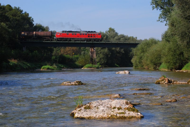 Unbekannte Russin berquert den Inn bei Burgkirchen. 25.08.09