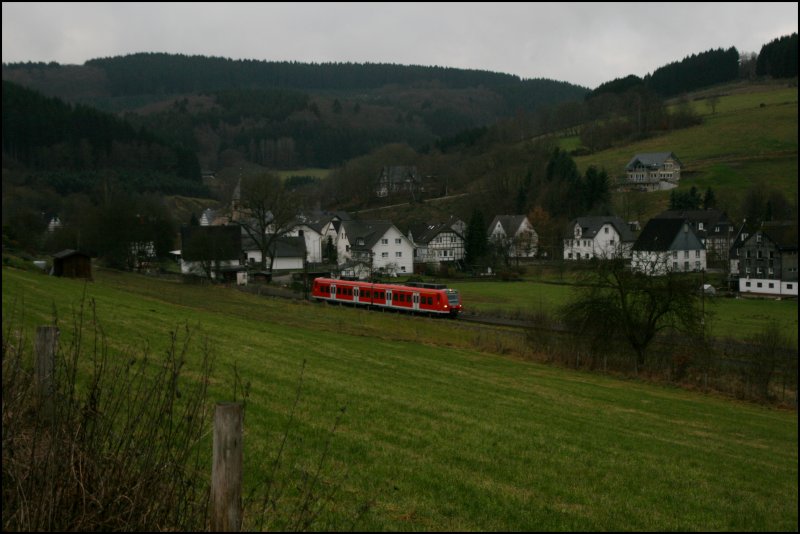 Unbekannter 426er fhrt als RE16 (RE 29684)  RUHR-SIEG-EXPRESS  von Siegen nach Essen Hbf.