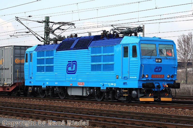 Und ein kurzer Zwischenstop auf dem Gterbahnhof in Pirna.
Aufgenommen am 14.3.2007 um 11 Uhr.