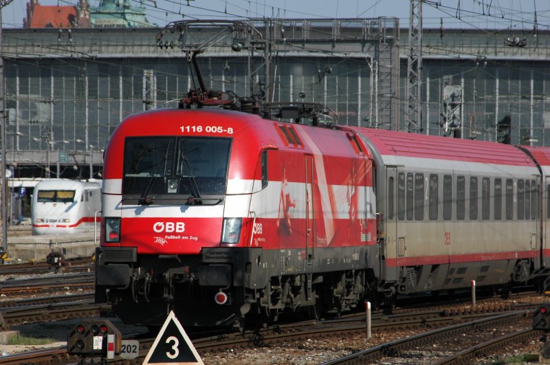Und zu guter letzt den �si-Stier (1116 005) am 11.04.09 am EC 113 in M�nchen Hbf
