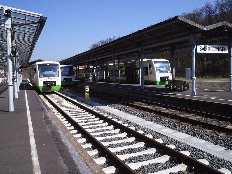Unterfrankenshuttle-Treffen in Bad Kissingen am 1.4.2005, VT 014 + VT 015 + 2 unbekannte  der EIB