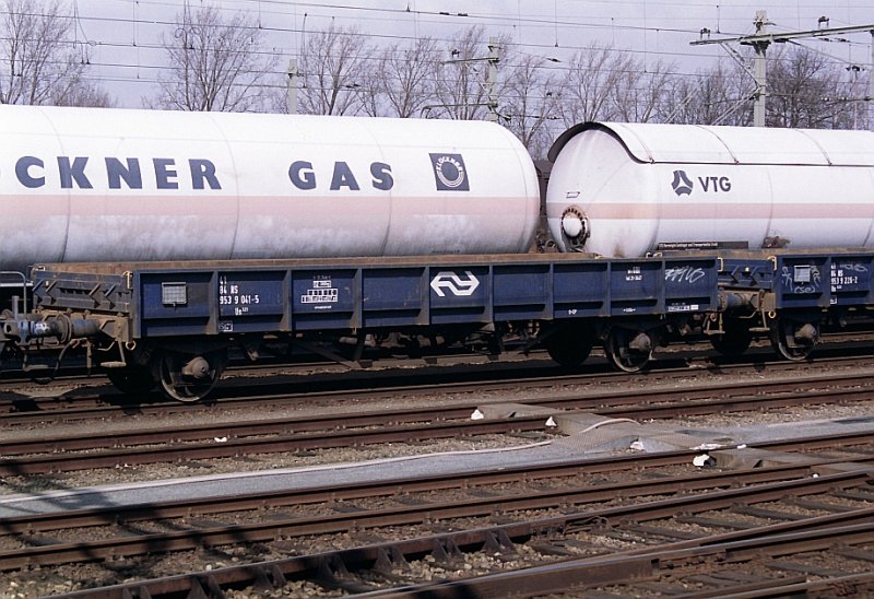 Us529 mit Nummer 84 953 9 041-5 in Roosendaal 29-03-1994.