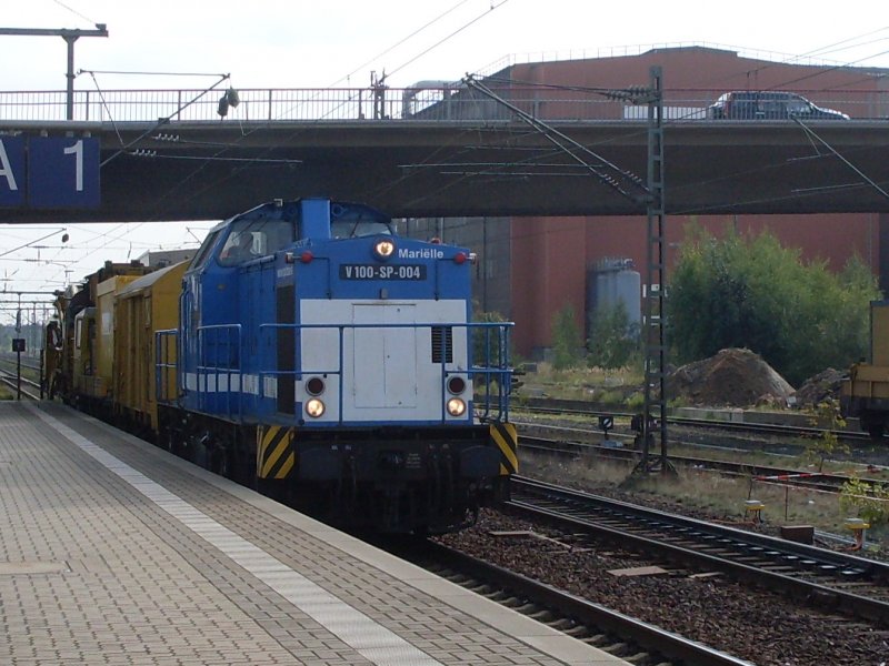 V 100-SP-004 namens  Marielle  von Spitzke im Bahnhof Peine
(September 2008)