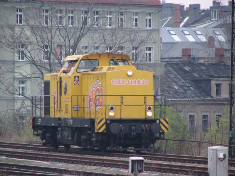 V 150 der EBW-CARGO bereitet sich auf den nchsten Einsatz im Vorfeld vom Bahnhof Dresden-Neustadt vor.8.04.07 