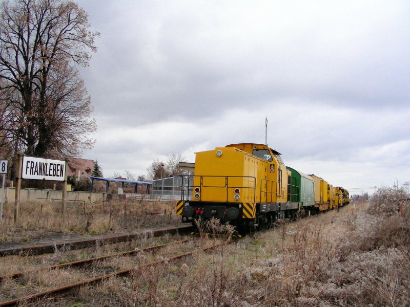 V 150.04 in Frankleben mit einem Umbauzug nach erfolgreicher HU in Stendal am 11.03.09