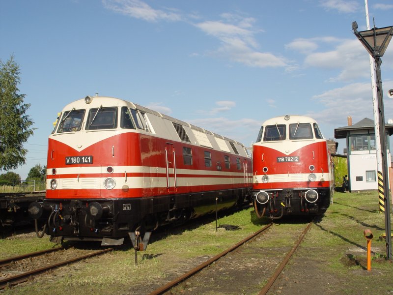 V 180 141  und 118 782 in Chemnitz Hilbersdorf am 24.08.07