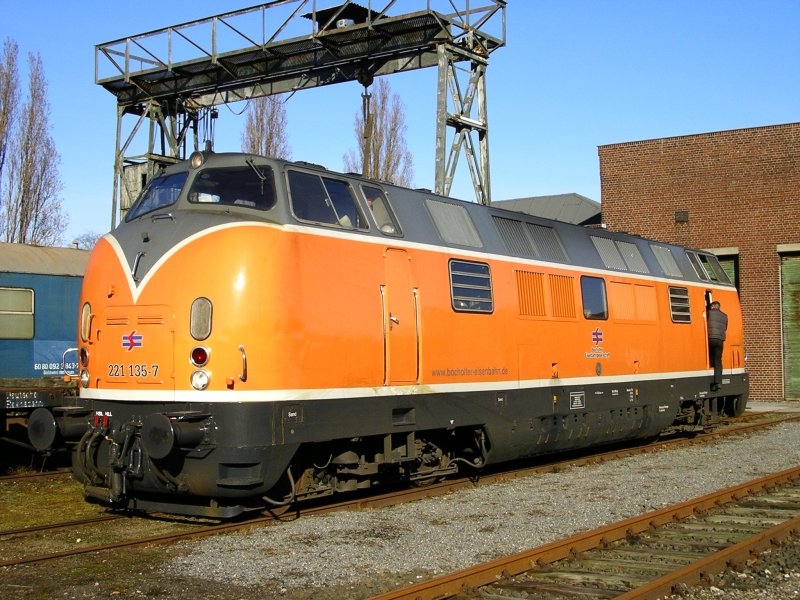 V 200 135 (221 135-7) der Bocholter Eisenbahn in  Gelsenkirchen -Bismark.(17.02.2008)