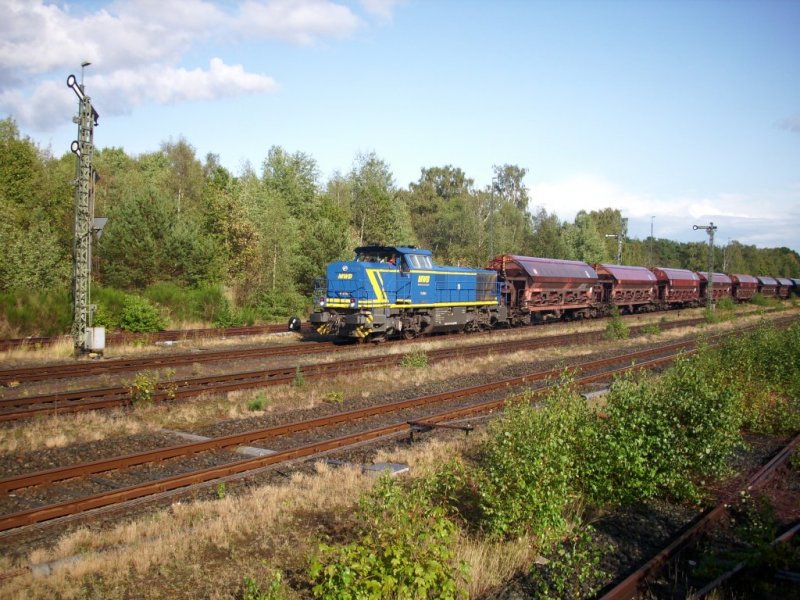V 2304 verlsst Munster nach einen kurzen Regenschauer.