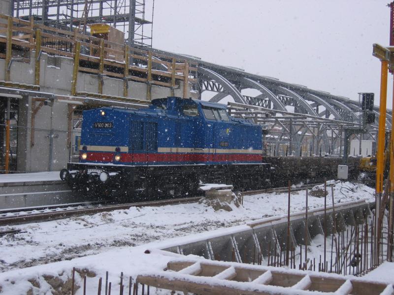 V100 003 der NRS am 28.12.2005 in Lbeck Hbf