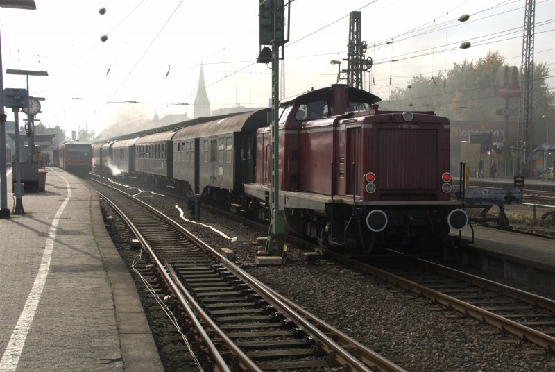 V100 2091 der Vulkaneifelbahn am24.10.2009 im Hbf Solingen Ohligs (War als Schublok fr 78 468 eingesetzt)