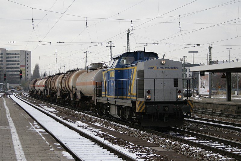 V1702 mit dem ECCOCARGO Kastulus am 17.11.07 in Mnchen Ost