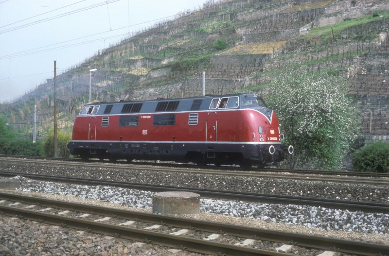 V200 009  Esslingen  06.05.84