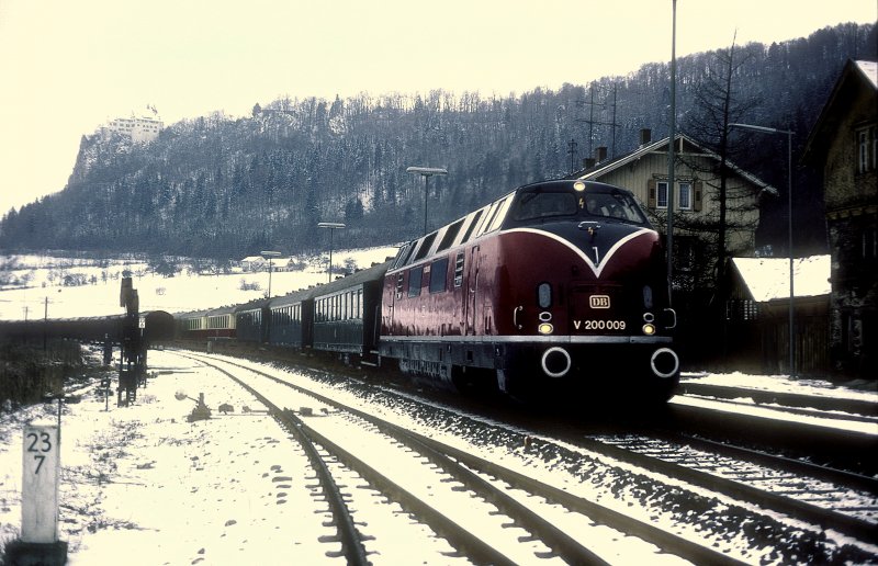 V200 009  Hausen im Tal  07.01.84