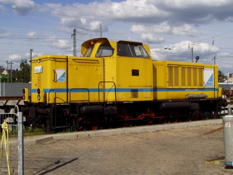 V65  Inge  der Bahnbaufirma Schreck-Mieves im April 2004 im Bf Troisdorf