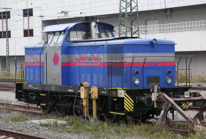 V650.06 wartet am Bahnhof Bamberg schon seit mehreren Tagen auf den nchsten Einsatz (26.09.2006)