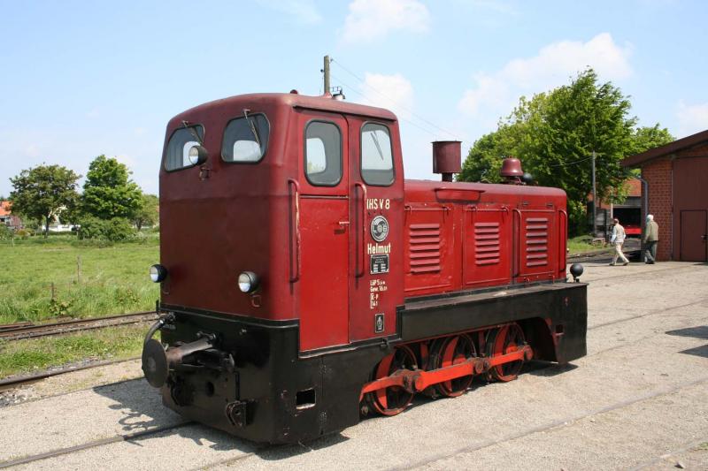 V8  Helmut  der Selfkantbahn ex August-Bebel-Htte Helbra am 16-5-2005 in Schierwaldenrath