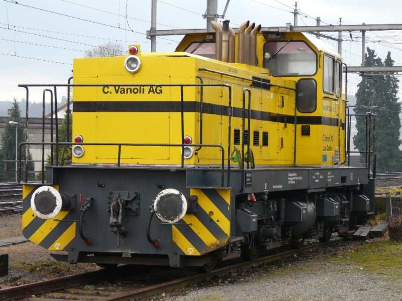 Vanoli AG - Diesellok Bm 4/4  847 853-9 abgestellt im SBB Bahnhof von Wangen an der Aare am 30.12.2007
