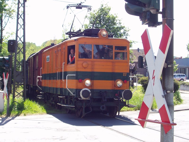 VBE  E22  der Extertalbahn kurz vor Bahnhof B�singfeld