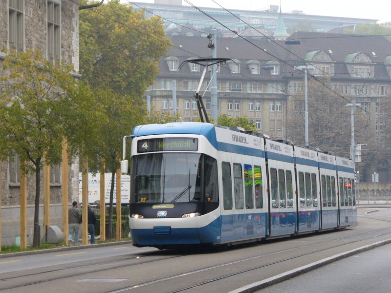 VBZ - Be 5/6 3001 unterwegs auf der Linie 4 Werdhlzli neben den SBB Hauptbahnhof in Zrich am 12.10.2007