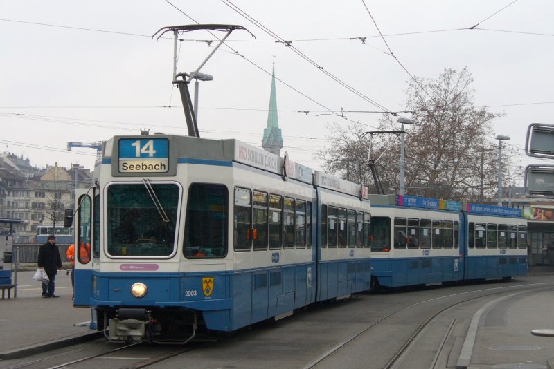 VBZ - Gelenktram Be 4/6  2003 vor dem Bahnhof in Zrich unterwegs auf der Linie 14 nach Seebach am 01.01.2008