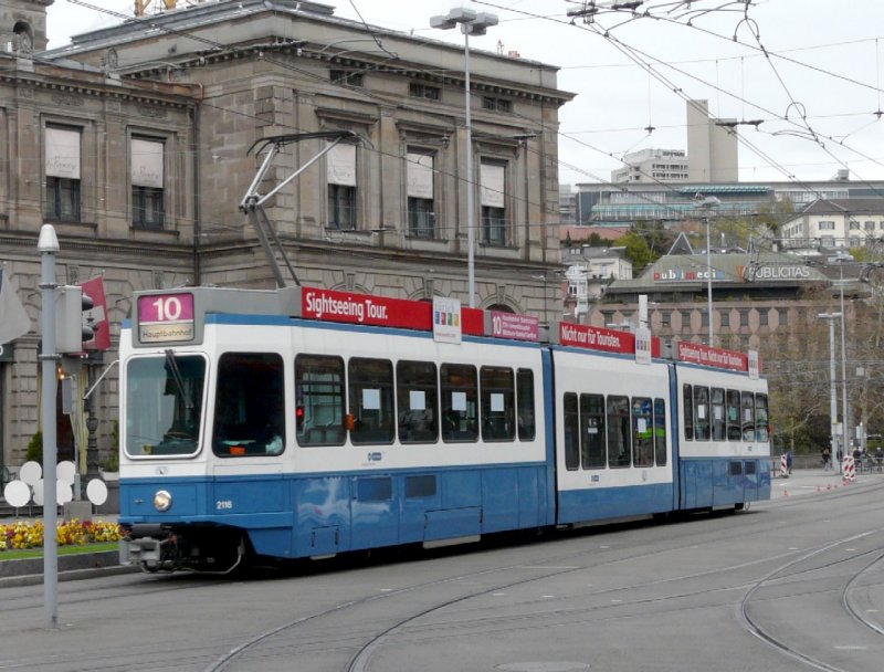 VBZ - Strassenbahn Be 4/8 2116 unterwegs auf der Linie 10 in Zrich am 19.04.2008