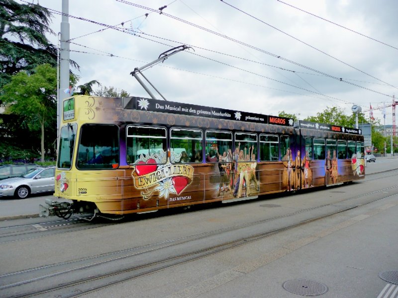 VBZ - Tram Be 4/6 2005 mit Werbung unterwegs auf der Linie 8 am 15.09.2008