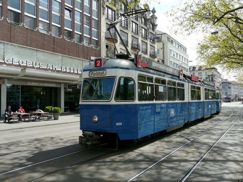 VBZ - Tram Be 4/6 165 unterwegs auf der Linie 2 in der Stadt Zrich am 26.04.2009