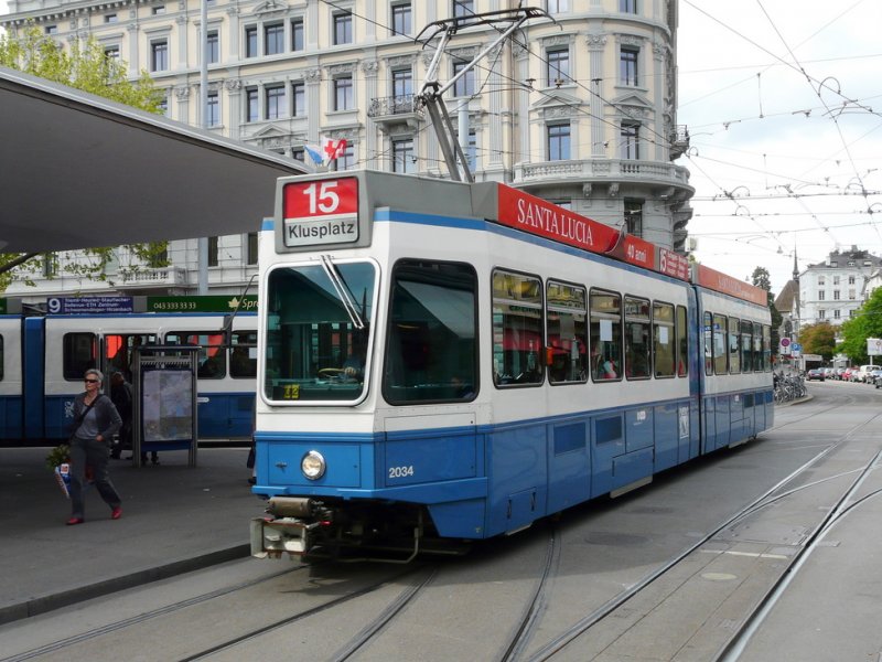 VBZ - Tram Be 4/6 2034 unterwegs auf der Linie 15 in der Stadt Zrich am 06.05.2009