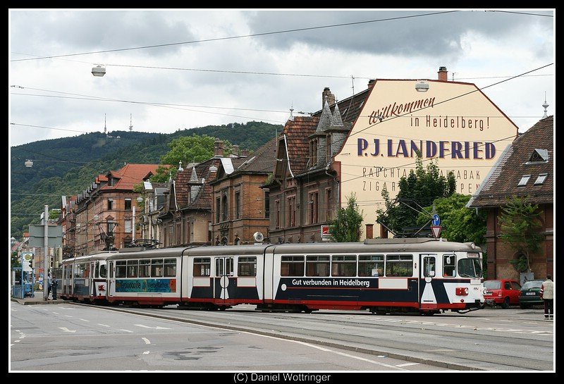 Verband aus (40)82 und (40)85 am Heidelberger Betriebshof, 7. Juni 2009.