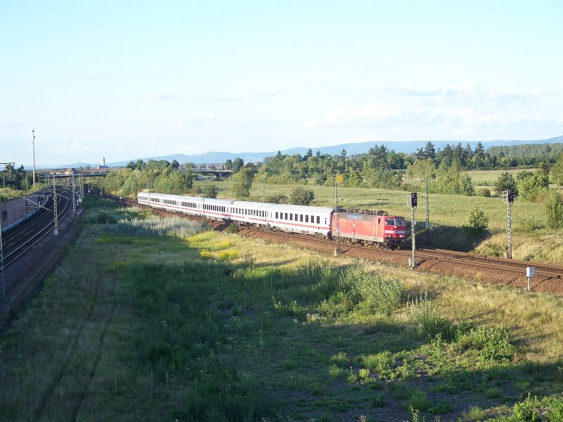 Verkehrsrote 181 auf der KBS 700 kurz nach Neuluheim als Lr nach Karlsruhe, 16.08.07; ca. 19:30.