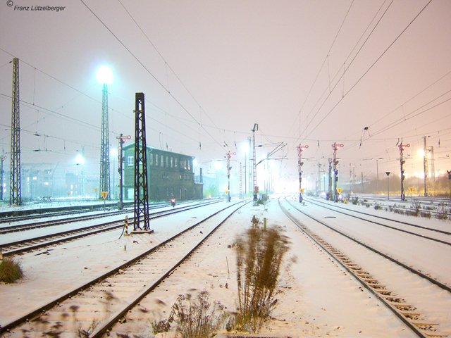 verschneite Bahnhofsausfahrt vom Chemnitzer HBF