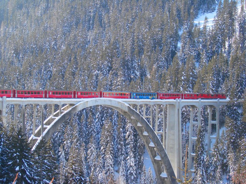 Viadukt Langwies (zwischen Chur un Arosa) 01-02-2009