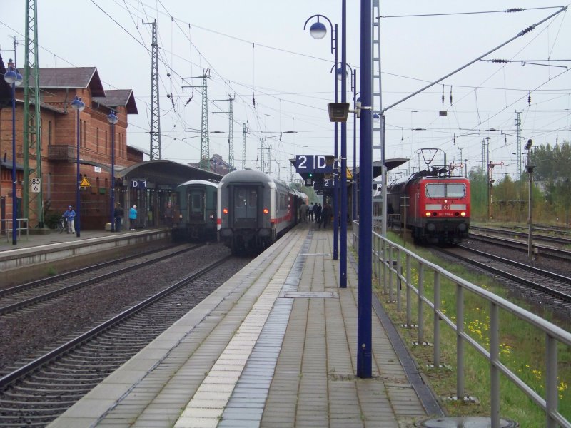 Viel los am 01.05.2008 in Lbbenau/Spreewald. Von links nach rechts: DPE 92417(Berlin Ostbahnhof - Ziltendorf), EC 241  Wawel  (Hamburg-Altona - Krakow Glowny), RB 28316(Senftenberg - Nauen).