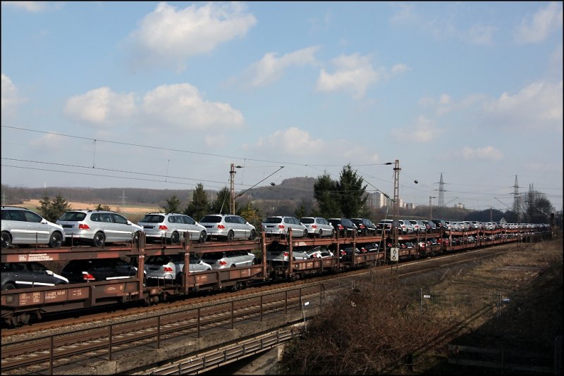 Viele VW Combis sind auf dem Weg zum Kunden... (Wetter am 07.03.2009)