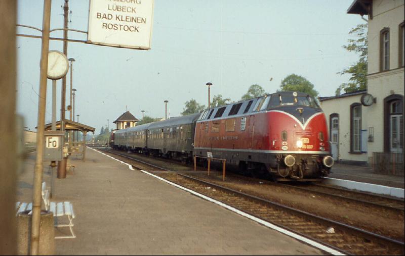 VLV-Sonderzugfahrt mit V 200_007 Bf Grevesmhlen/Meckl.