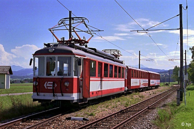 Vcklamarkt - Attersee. BD4ET 26 109 mit Beiwagen B4bu 20 223 und B4i 20 228 in Walsberg (7. September 2006)