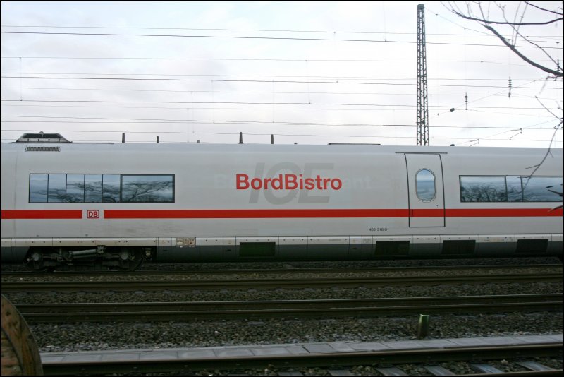 Vom Bordrestaurant abgestiegen zum Bord Bistro: Hier das Bord Bistro 403 318-9 des 403 018  Mnster (Westf)  bei Bochum-Ehrenfeld am 01.05.2008. Der Schriftzug  Bordrestaurant  ist noch auf dem Lack zu erkennen....