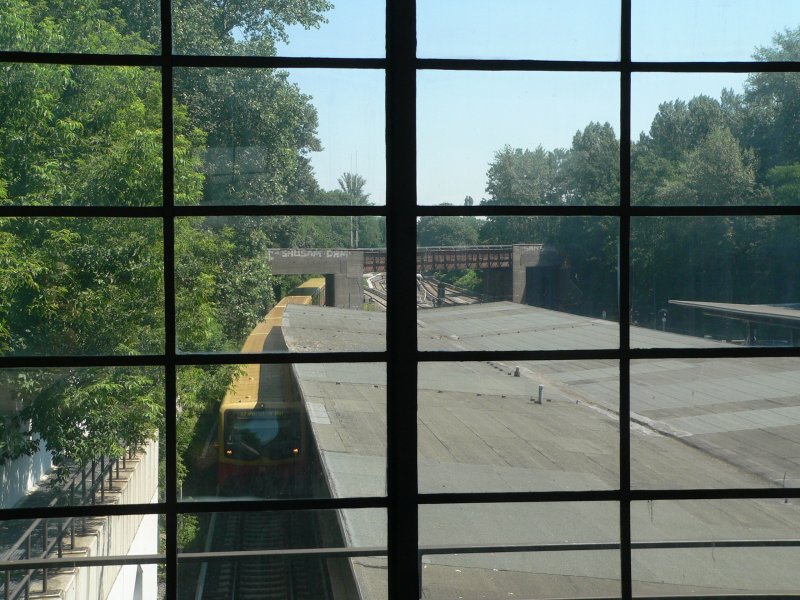 Von der Ringbahnhalle in Richtung Osten geschaut. Westkreuz am 10.6.2007