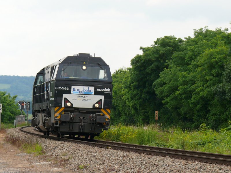 Von Rurtalbahn angemietete G2000BB verlsst Viadukt von Moresnet und fhrt Richtung Aachen-West (Linie 24). Aufgenommen am 21/06/2008.