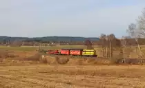 Am 15.03.17 waren die Bauarbeiten zwischen Vojtanov und Bad Brambach beendet. 720 567-7 fuhr
mit dem Bauzug direkt von Vojtanov nach Tršnice. Hier der Zug am 15.03.17 in Vojtanov.