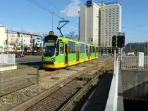 Moderus Beta MF 22 AC BD Nr. 916 auf Linie 18 kommend bei der Haltestelle Wierzbięcice, Poznań, Polen, 15.03.2017.