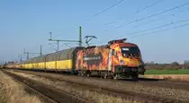 MRCE ES U2 - 072 (182 572)  Wir brennen f�r das was wir tun , an TXL vermietet, zieht einen ARS-Altmann-Autotransportzug am 16.03.17 bei Diepholz in Richtung Osnabr�ck.