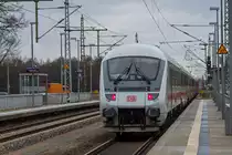 Durchfahrt des IC's 2429 in Jatznick in Richtung Berlin. - 20.03.2017
