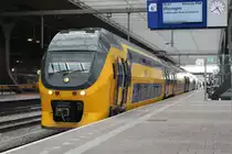 Die IC-Linie von Amsterdam nach Vlissingen wird mit den Virm-Doppelstocktriebwagen gefahren. Am 08.08.2016 steht IC2250 in Rotterdam Centraal. 
