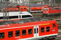 Viel DB rot am Münchener Hbf am 27.3.17.